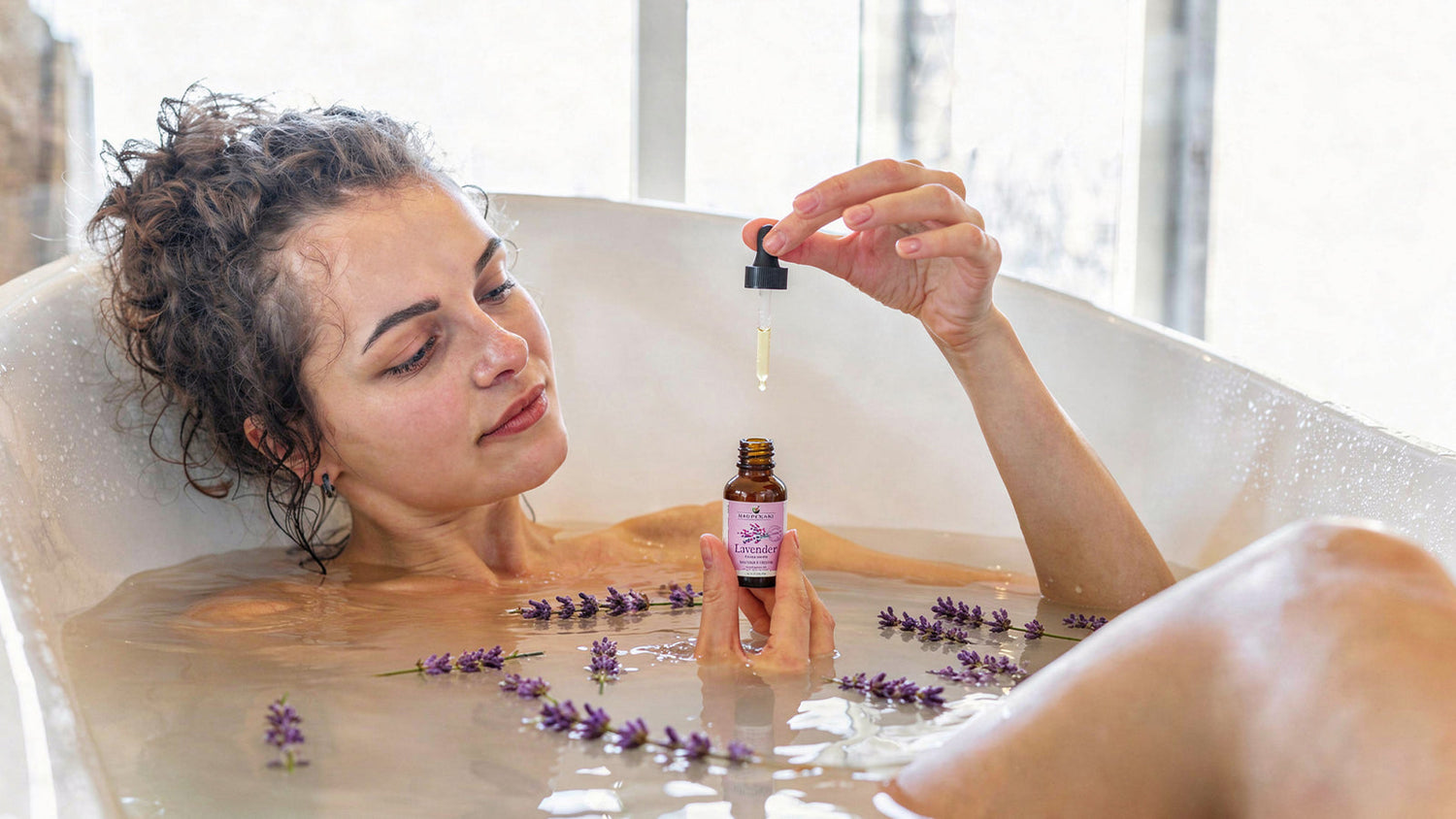 Setting Up a “Home Spa” Night with Oils: Scents, Textures, Ambience